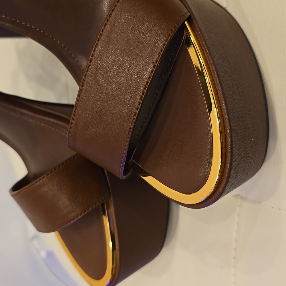Shila DKNY Brown High Heel Platform Strappy Sandals Shoes Gold Hardware 8 1/2 9 - Picture 6 of 11